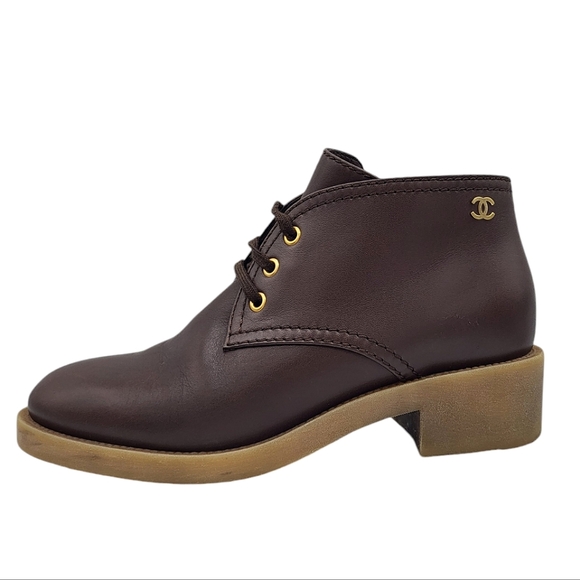 SOLD! CHANEL Lace-up Lug Sole Leather Ankle Boots Brown Booties 39.5 - Picture 2 of 16